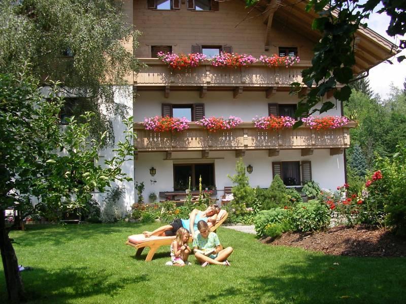 Burgblick Hotell San Lorenzo di Sebato Eksteriør bilde